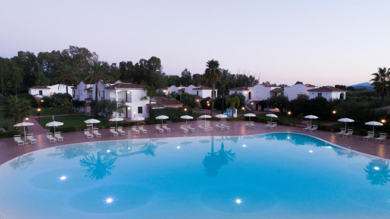Marina Torre Navarrese Resort Санта-Мария-Наварезе Экстерьер фото