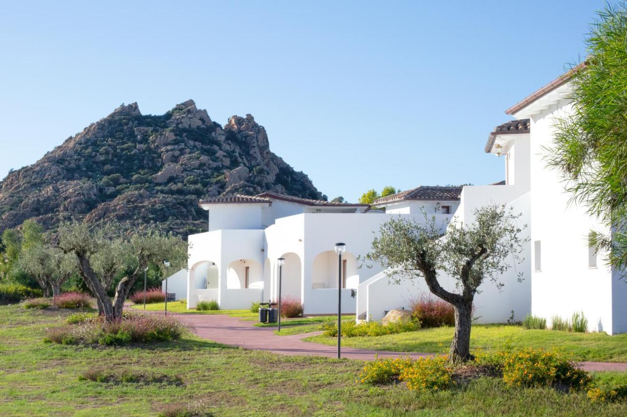 Marina Torre Navarrese Resort Санта-Мария-Наварезе Экстерьер фото