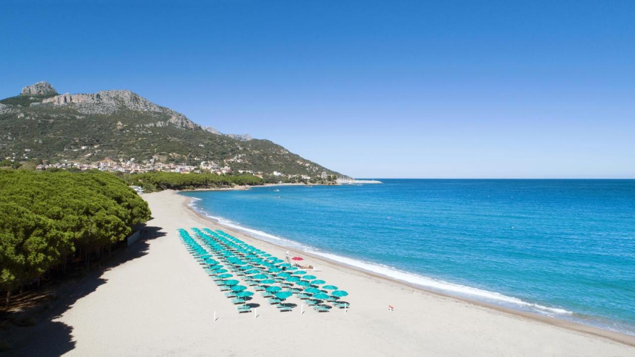Marina Torre Navarrese Resort Санта-Мария-Наварезе Экстерьер фото